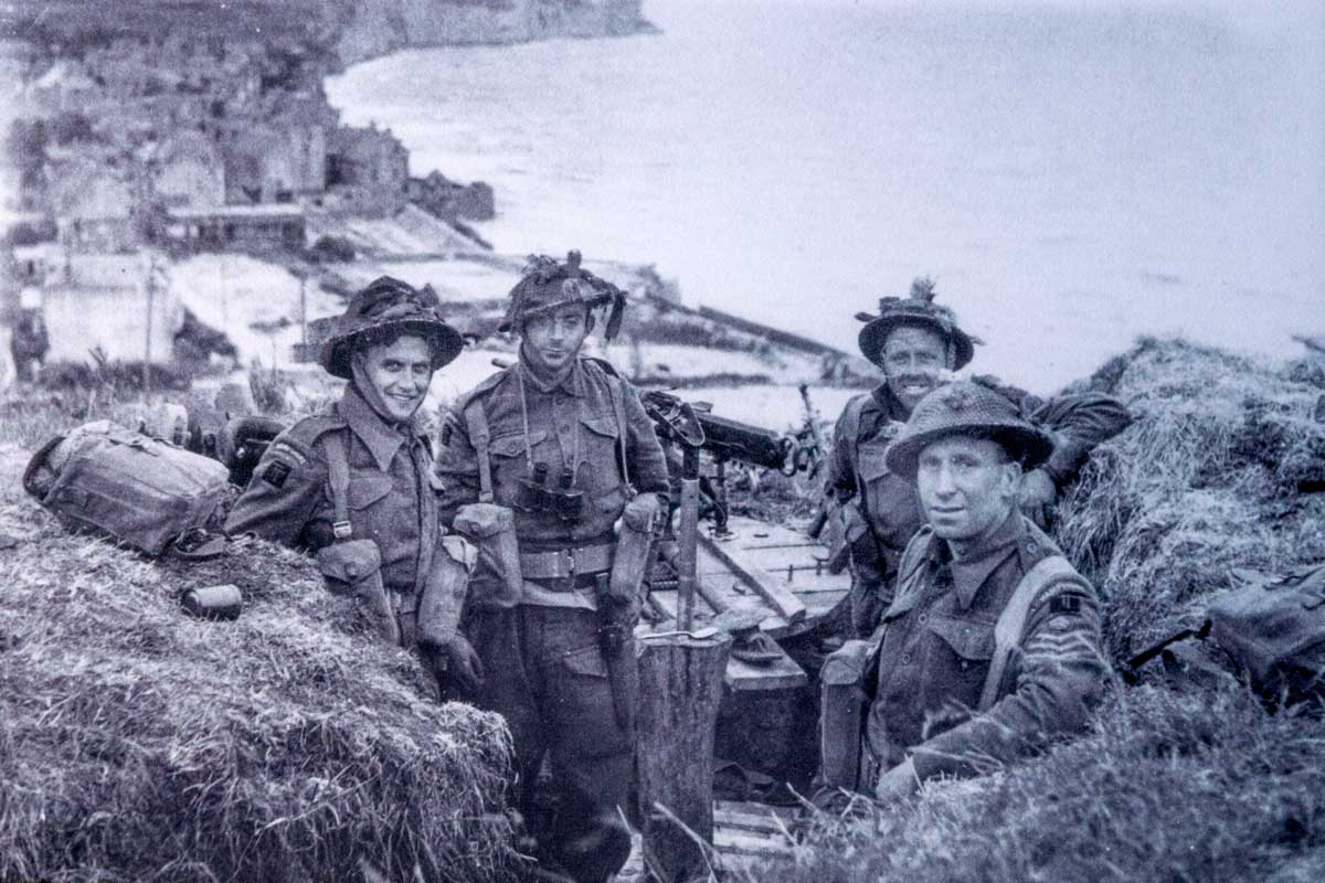 Soldats anglais lors du débarquement à Arromanches